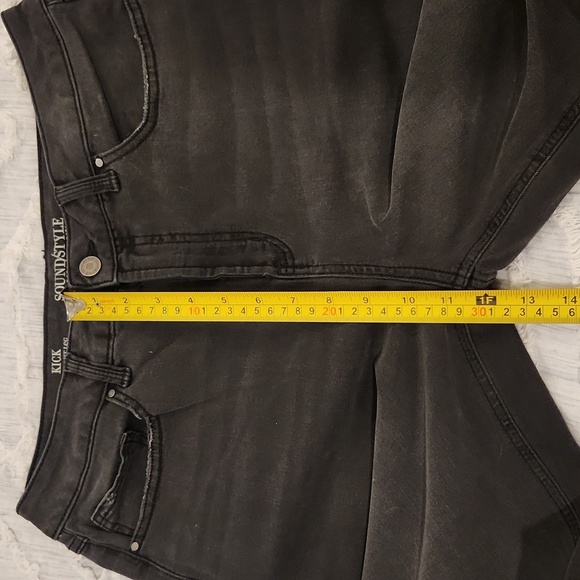 Faded black Sound/Style high rise, kick, straight leg jeans size 12! - Picture 10 of 11